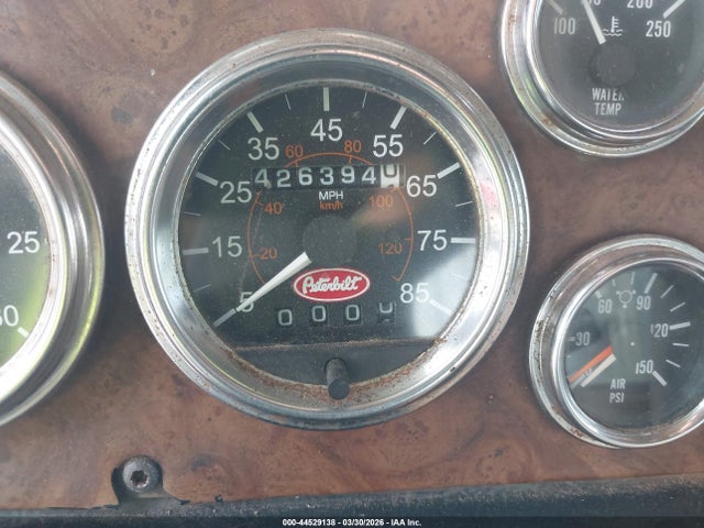 Продажа на аукционе авто 2001 Peterbilt 379, vin: 1XP5DB9X21N498677, номер лота: 44529138
