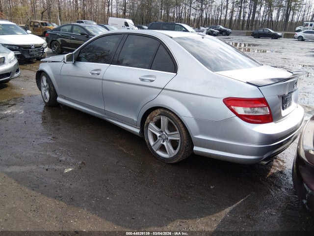 2011 Mercedes-benz C 300 Luxury 4matic/sport 4matic მანქანა იყიდება აუქციონზე, vin: WDDGF8BB1BR162833, აუქციონის ნომერი: 44529139