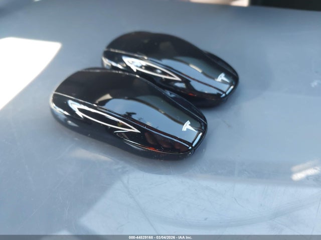 Продажа на аукционе авто 2014 Tesla Model S P85d, vin: 5YJSA1H28EFP63572, номер лота: 44529168