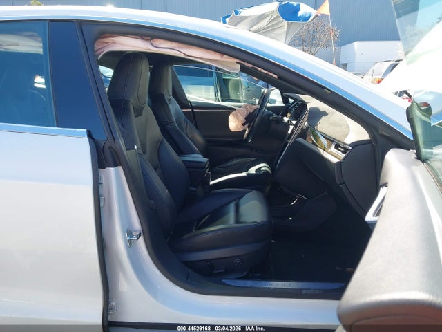 Продажа на аукционе авто 2014 Tesla Model S P85d, vin: 5YJSA1H28EFP63572, номер лота: 44529168