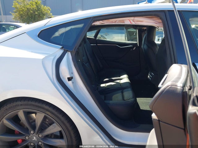 Продажа на аукционе авто 2014 Tesla Model S P85d, vin: 5YJSA1H28EFP63572, номер лота: 44529168