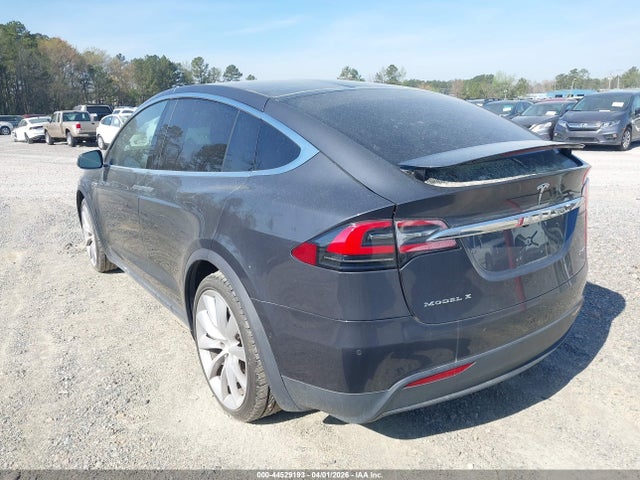 2016 TESLA MODEL X 5YJXCBE43GFS00850 Photo 2