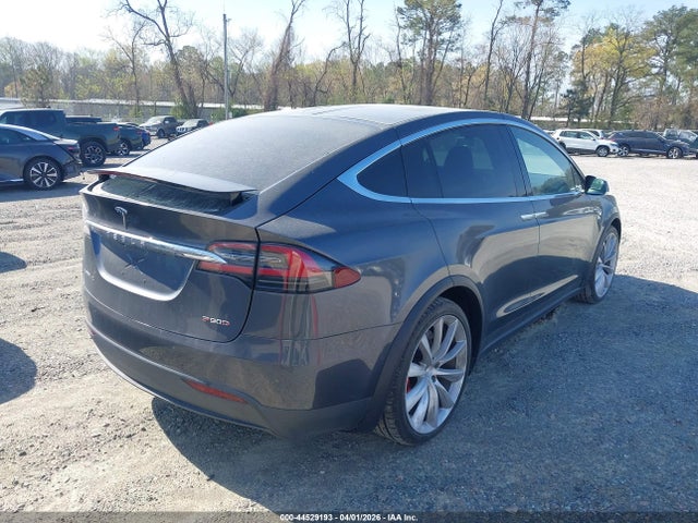 2016 TESLA MODEL X 5YJXCBE43GFS00850 Photo 3