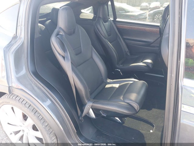 2016 TESLA MODEL X 5YJXCBE43GFS00850 Photo 7