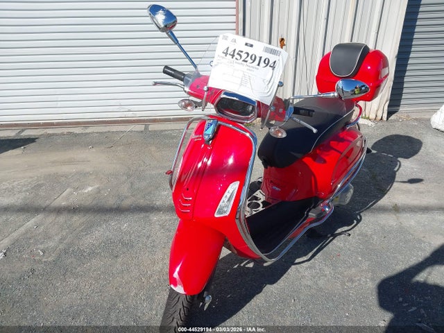 Vespa Sprint 150 3v 2015 ZAPM818G4F5400719 Image 2