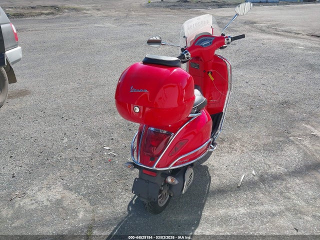 Vespa Sprint 150 3v 2015 ZAPM818G4F5400719 Image 4