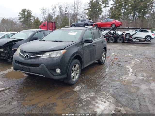 2T3RFREV9EW181942 Toyota Rav4 Xle