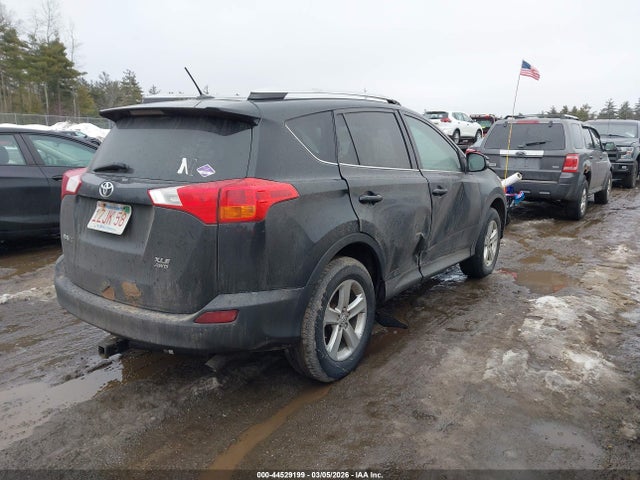 2T3RFREV9EW181942 Toyota Rav4 Xle
