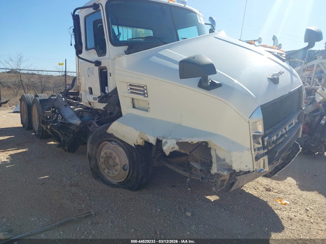 1M1AN3GY8LM018889 Mack Anthem
