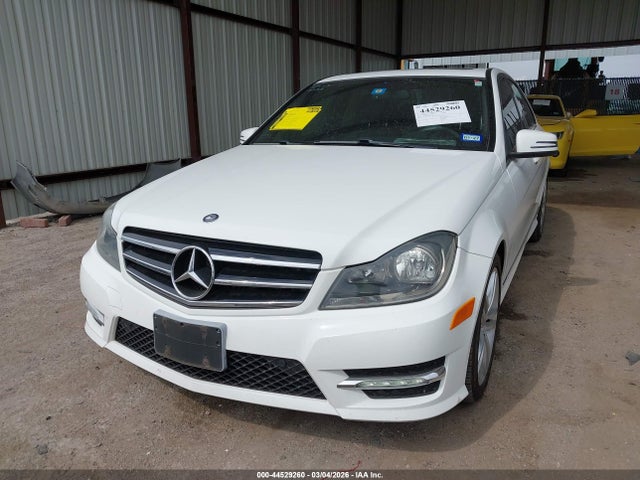 Aukcja sprzedaży 2014 Mercedes-benz C 300 Sport 4matic, vin: WDDGF8AB7ER302566, numer aukcji: 44529260