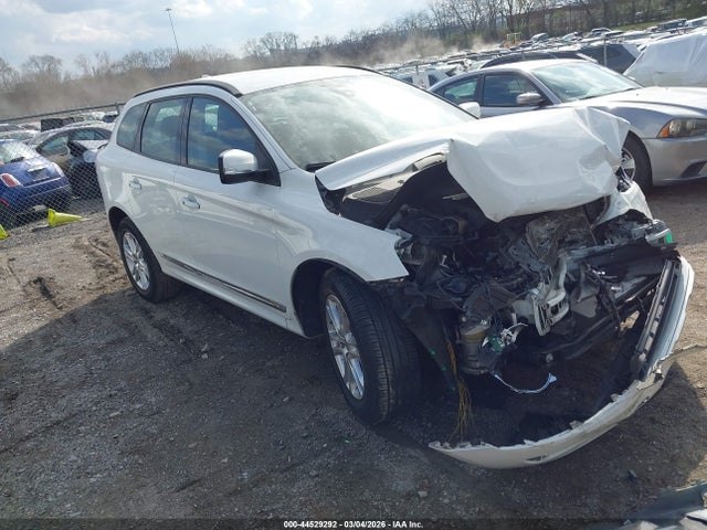 2016 VOLVO XC60 YV440MDJ7G2811446