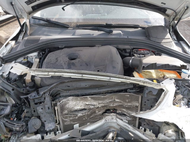 2016 VOLVO XC60 YV440MDJ7G2811446 Photo 9