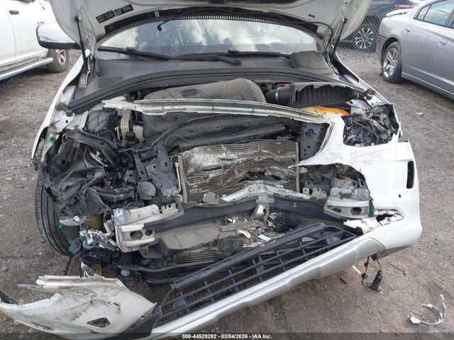 2016 VOLVO XC60 YV440MDJ7G2811446 Photo 5