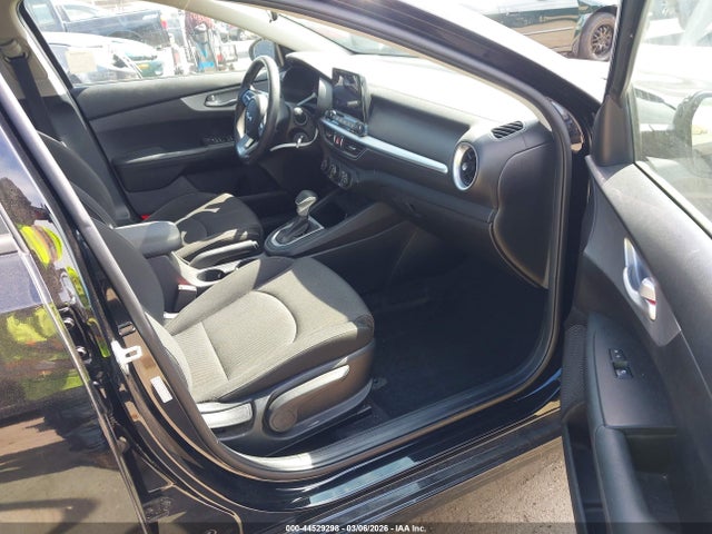 2023 Kia Forte Lxs მანქანა იყიდება აუქციონზე, vin: 3KPF24AD3PE637964, აუქციონის ნომერი: 44529298