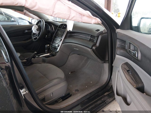 Chevrolet MALIBU 1LT 2015 1G11C5SL0FF101182 Image 5