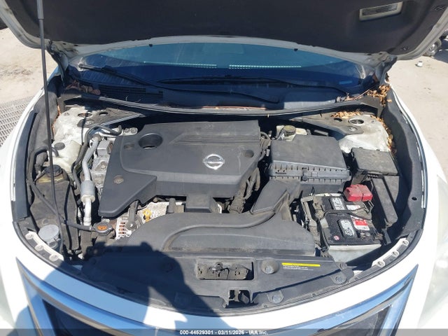 Nissan Altima 2.5 S 2015 1N4AL3AP0FN337021 Image 10