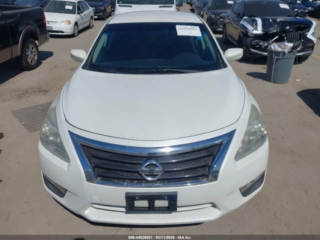 Nissan Altima 2.5 S 2015 1N4AL3AP0FN337021 Image 12
