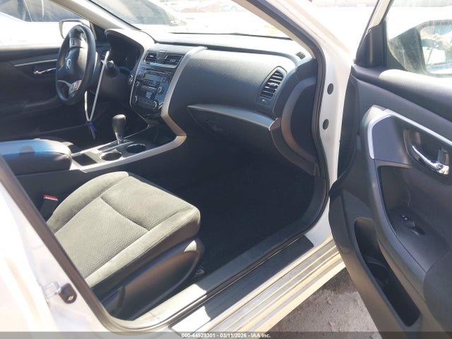 Nissan Altima 2.5 S 2015 1N4AL3AP0FN337021 Image 5