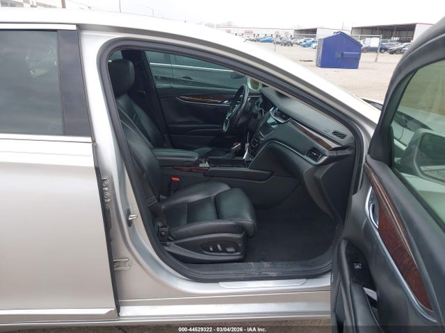 2013 Cadillac Xts Premium მანქანა იყიდება აუქციონზე, vin: 2G61S5S37D9111615, აუქციონის ნომერი: 44529322