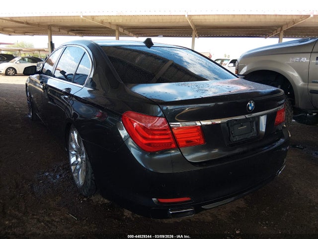 2011 BMW 750LI WBAKB8C57BCY66849 Photo 2