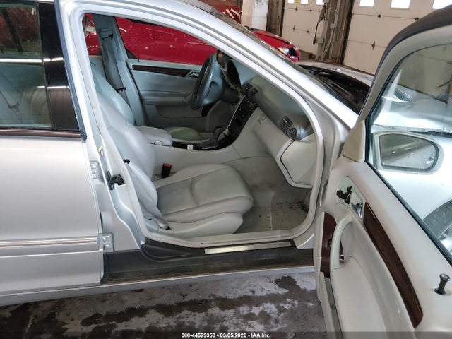 2004 Mercedes-benz C 240 4matic მანქანა იყიდება აუქციონზე, vin: WDBRF81J34F460296, აუქციონის ნომერი: 44529350