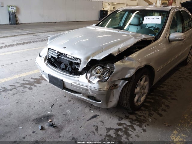 2004 Mercedes-benz C 240 4matic მანქანა იყიდება აუქციონზე, vin: WDBRF81J34F460296, აუქციონის ნომერი: 44529350