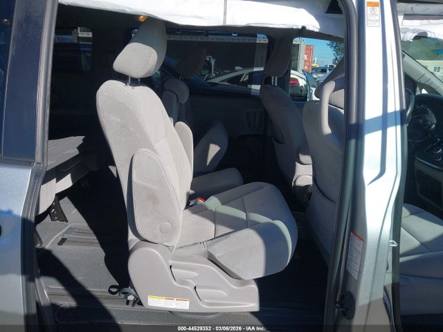 Aukcja sprzedaży 2019 Toyota Sienna Le 8 Passenger, vin: 5TDKZ3DC9KS020252, numer aukcji: 44529352