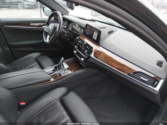 2019 BMW 530E WBAJB1C54KB376877 Photo 4