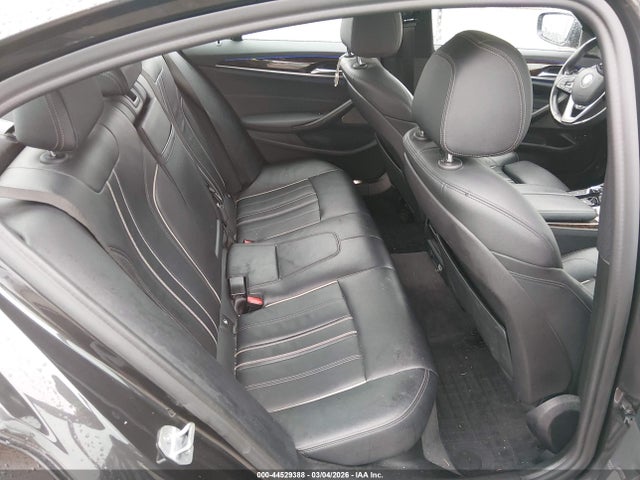 2019 BMW 530E WBAJB1C54KB376877 Photo 7