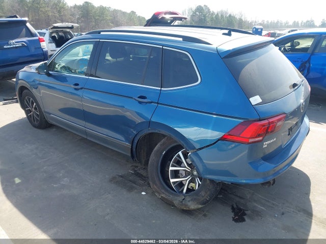 2020 VOLKSWAGEN TIGUAN 3VV3B7AX1LM006260 Photo 2