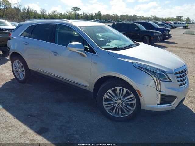 2019 CADILLAC XT5 1GYKNERS0KZ235633 Photo 0