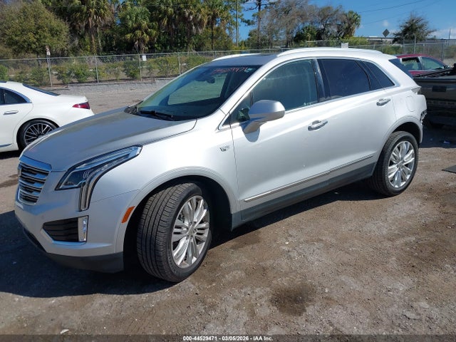 2019 CADILLAC XT5 1GYKNERS0KZ235633 Photo 1