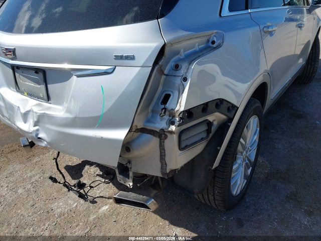 2019 CADILLAC XT5 1GYKNERS0KZ235633 Photo 5