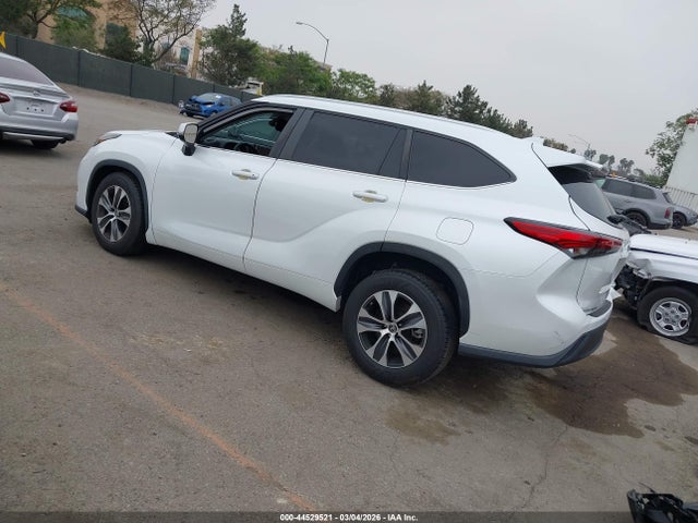 2023 TOYOTA HIGHLANDER 5TDKDRAH6PS022291 Photo 2