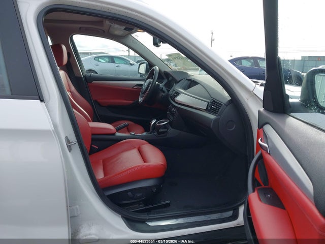 WBAVL1C52FVY41725 BMW X1 Xdrive28i