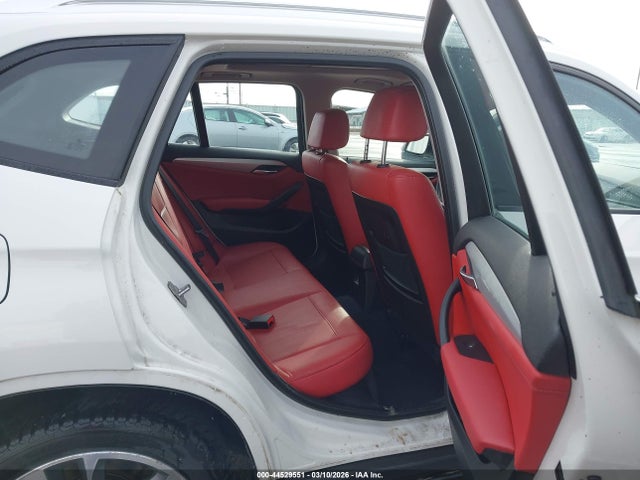 WBAVL1C52FVY41725 BMW X1 Xdrive28i