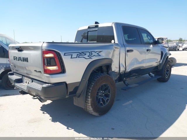 2023 RAM 1500 1C6SRFU9XPN571977 Photo 3