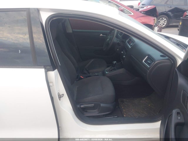 Продаж на аукціоні авто 2012 Volkswagen Jetta 2.0l S, vin: 3VW2K7AJ0CM374464, номер лоту: 44529571