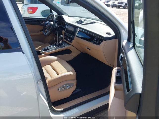2021 PORSCHE MACAN WP1AA2A50MLB03154 Photo 4
