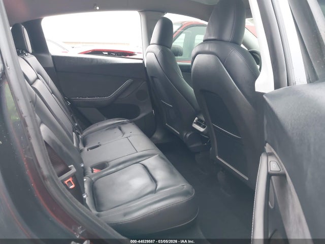 2024 Tesla Model Y Long Range Dual Motor All-wheel Drive მანქანა იყიდება აუქციონზე, vin: 7SAYGDEE8RA336133, აუქციონის ნომერი: 44529587
