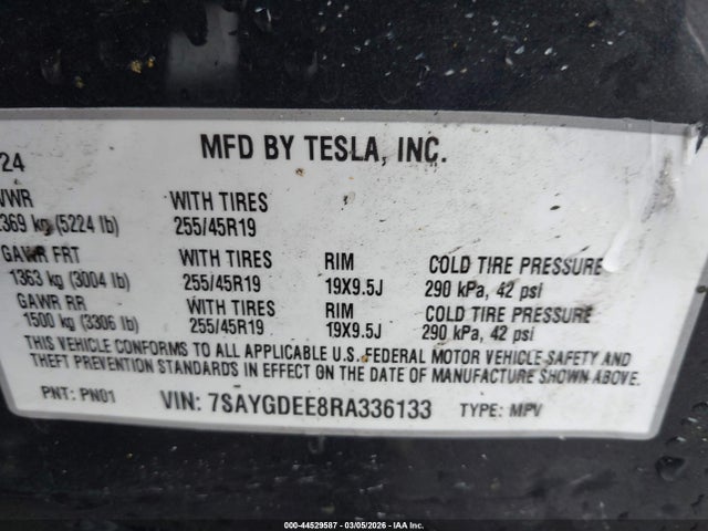 2024 Tesla Model Y Long Range Dual Motor All-wheel Drive მანქანა იყიდება აუქციონზე, vin: 7SAYGDEE8RA336133, აუქციონის ნომერი: 44529587