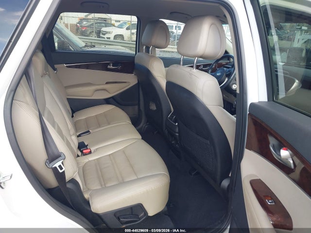 2016 Kia Sorento 3.3l Ex მანქანა იყიდება აუქციონზე, vin: 5XYPH4A53GG111381, აუქციონის ნომერი: 44529609