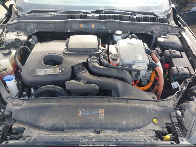 44529610 :رقم المزاد ، 3FA6P0UU3JR273668 vin ، 2018 Ford Fusion Hybrid S مزاد بيع