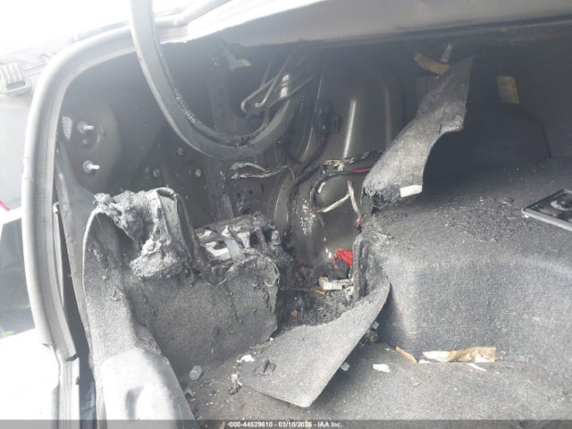 44529610 :رقم المزاد ، 3FA6P0UU3JR273668 vin ، 2018 Ford Fusion Hybrid S مزاد بيع
