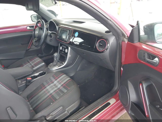 2017 VOLKSWAGEN BEETLE 3VWF17AT2HM604454 Photo 4