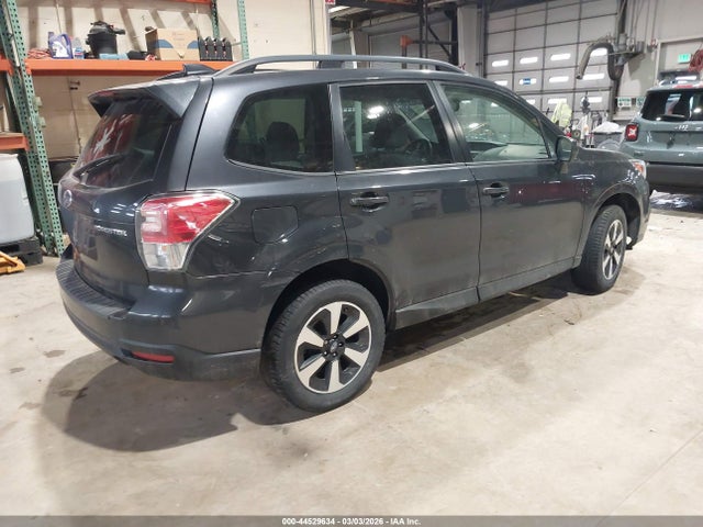 Subaru Forester 2.5i Premium 2018 JF2SJAEC3JH424064 Image 4