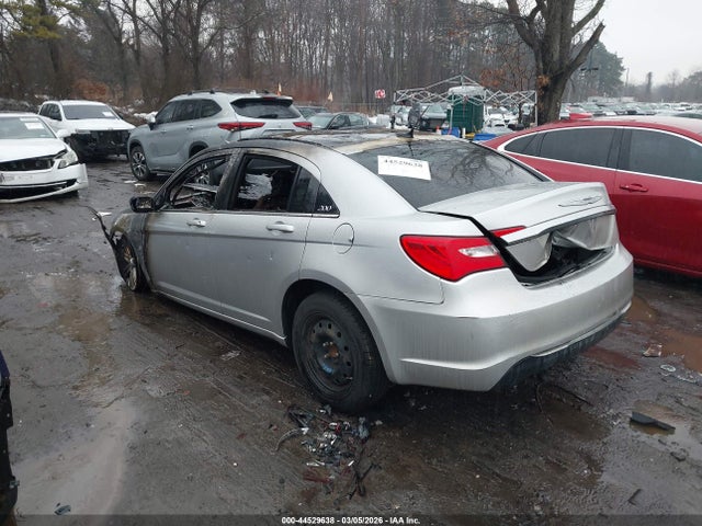 Продажа на аукционе авто 2012 Chrysler 200 Touring, vin: 1C3CCBBBXCN211099, номер лота: 44529638