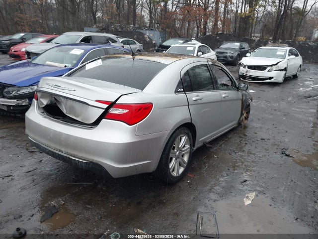 Продажа на аукционе авто 2012 Chrysler 200 Touring, vin: 1C3CCBBBXCN211099, номер лота: 44529638