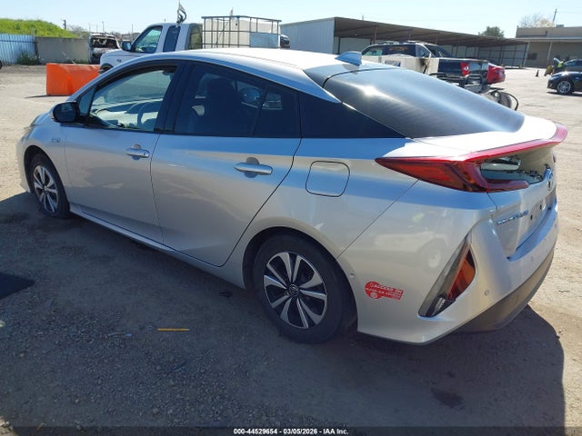 2017 TOYOTA PRIUS PRIME JTDKARFP0H3048476 Photo 2