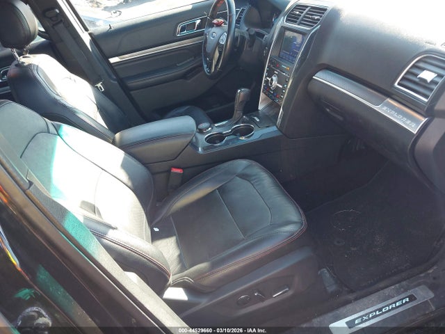 1FM5K8GT3GGA60026 Ford EXPLORER SPORT